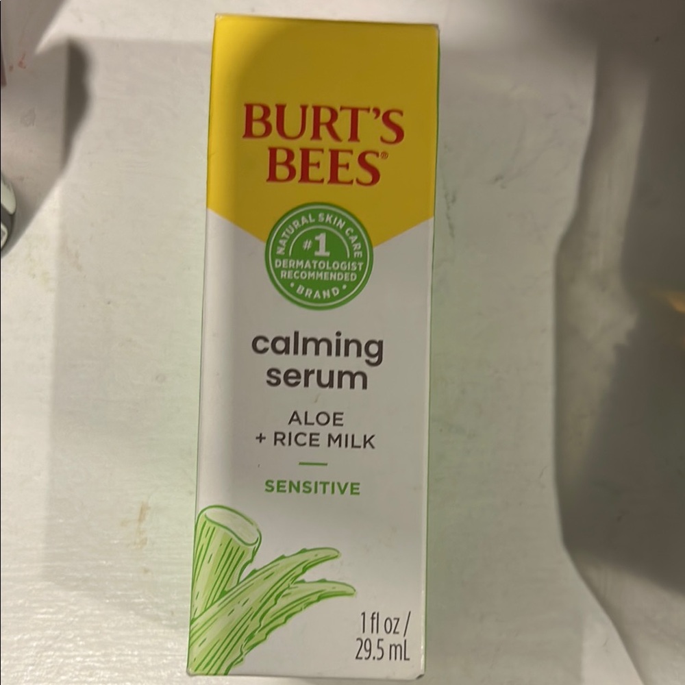 Burt's Bees White and Yellow Face Oil Serum